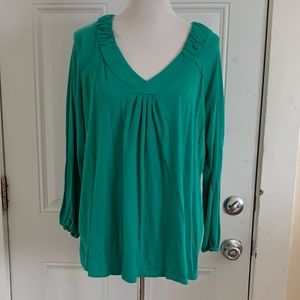 Size 2X Daisy Fuentes Green Top